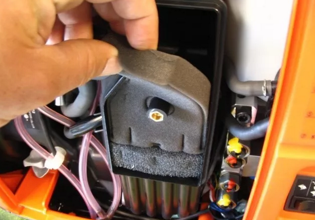 雙輸出液壓機(jī)動(dòng)泵維修維護(hù)指導(dǎo)說(shuō)明書(圖3) 雙輸出液壓機(jī)動(dòng)泵維修維護(hù)指導(dǎo)說(shuō)明書(圖3)